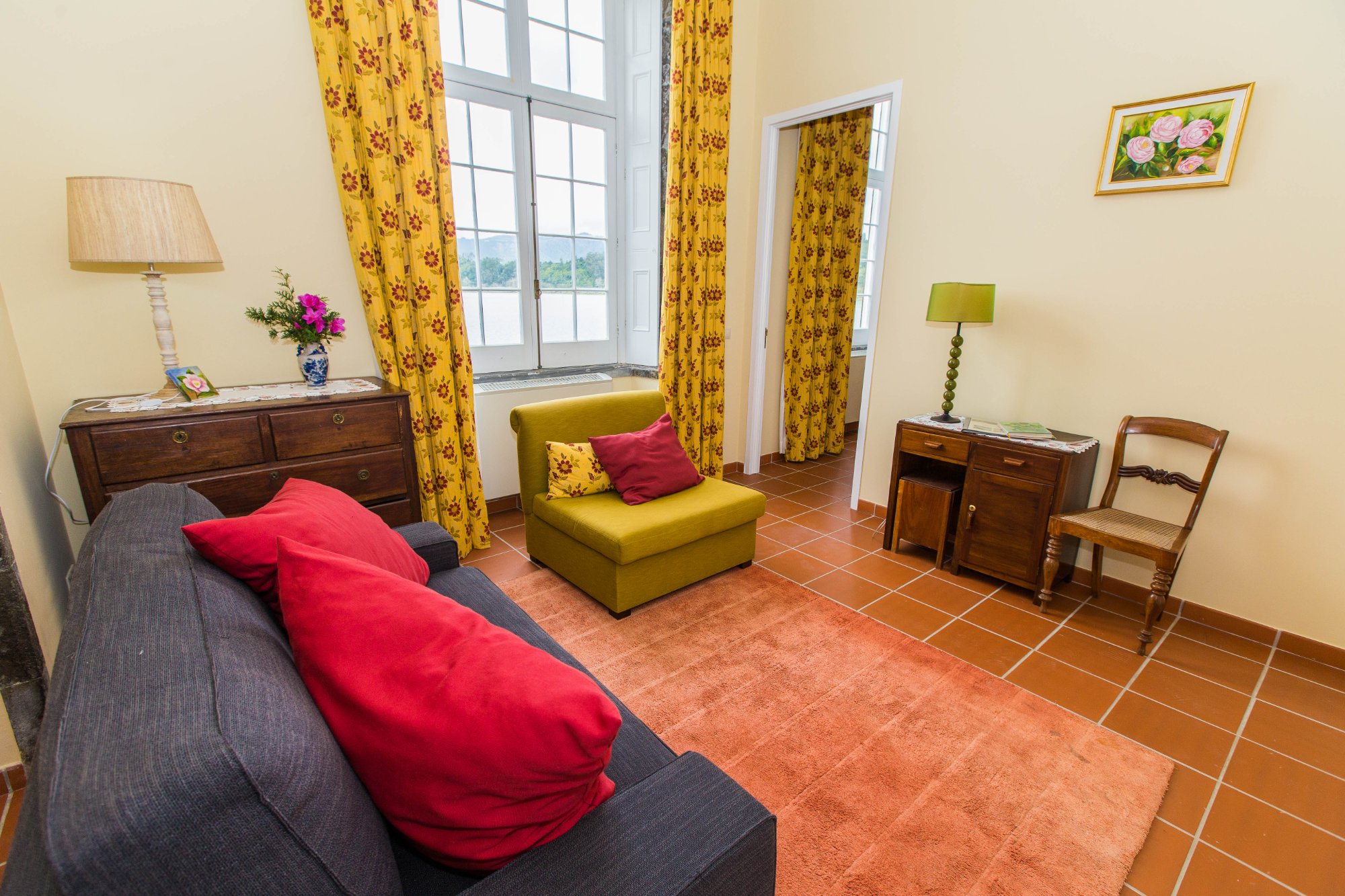 Lake-facing bedroom with original furnishings
